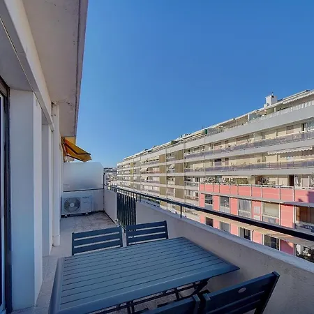 Apartment Immogroom- Spacious- Large Terrace - Bright - Ac- Center- Congressbeaches
